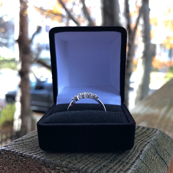 DAINTY WHITE GOLD - Picture 3 of 8